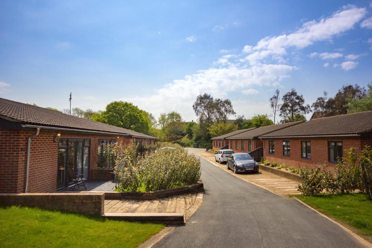 Rookley Country Park Hotel Exterior foto