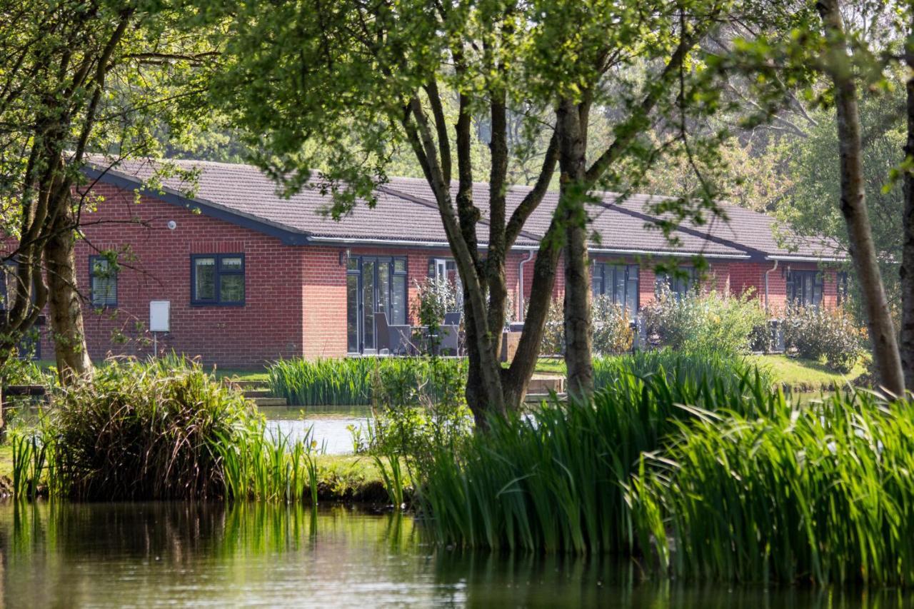 Rookley Country Park Hotel Exterior foto